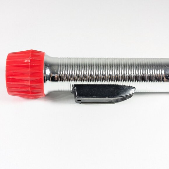 Vintage Eveready flashlight "magnet light" battery powered hand torch Hong Kong - Picture 1 of 13